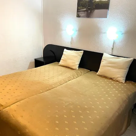 Casa Galbena Paflora Homestay szállás *