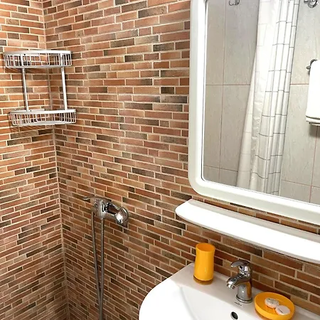 Homestay szállás Casa Galbena Paflora *