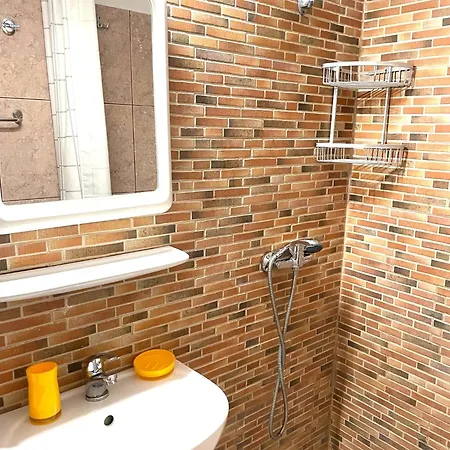 Casa Galbena Paflora Homestay szállás *